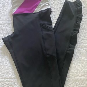 Black Lulu Lemon Size 6 athletic leggings